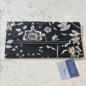 NWT Vera Bradley Crabtree and Evelyn Collection  Envelope Clutch.